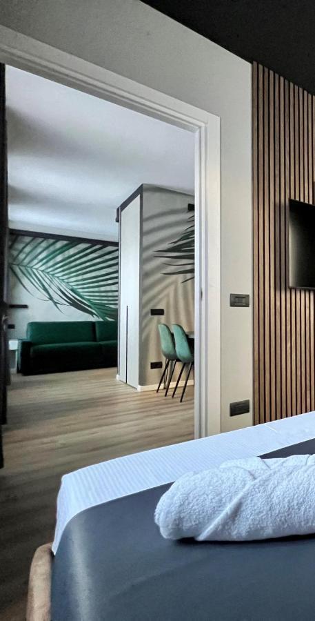 Prestige Duomo Apartment - Lake Como Ngoại thất bức ảnh